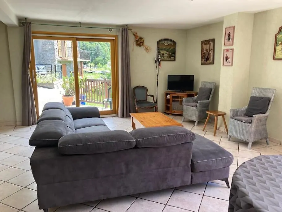 Chalet 18 Personnes 8 Chambres Aux 3 Vallees, Menuires Saint-Marcel  France