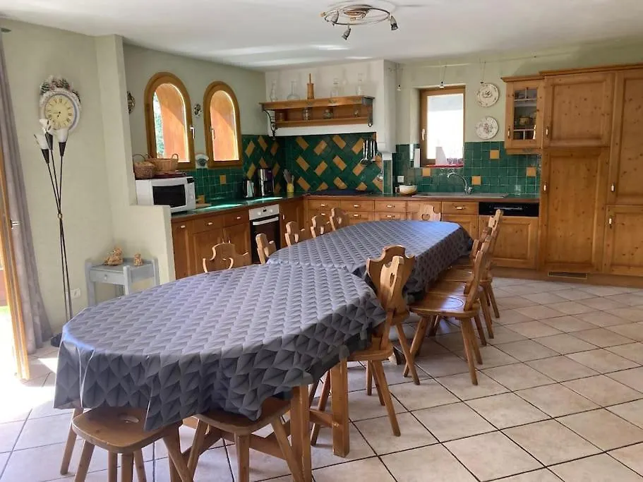 Chalet 18 Personnes 8 Chambres Aux 3 Vallees, Menuires Saint-Marcel